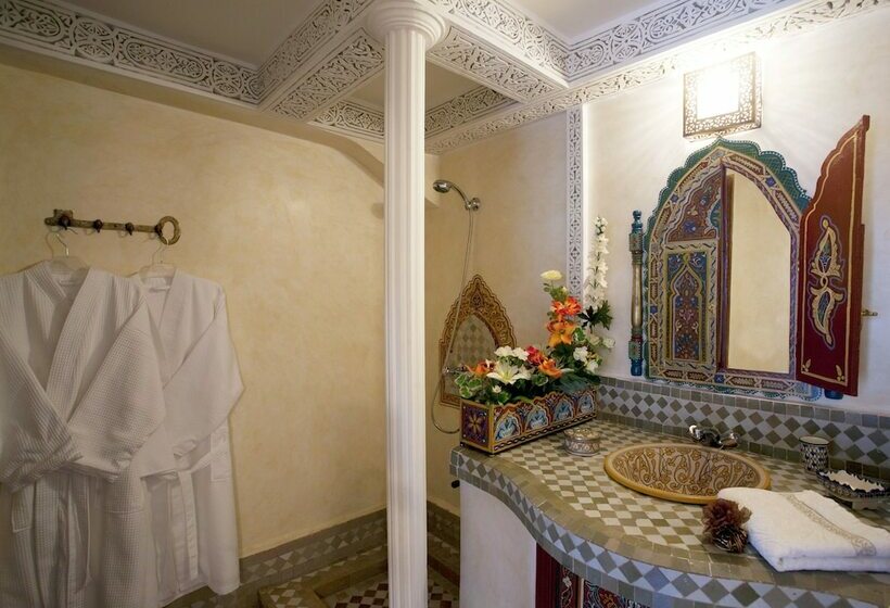 标准间, Riad Kettani