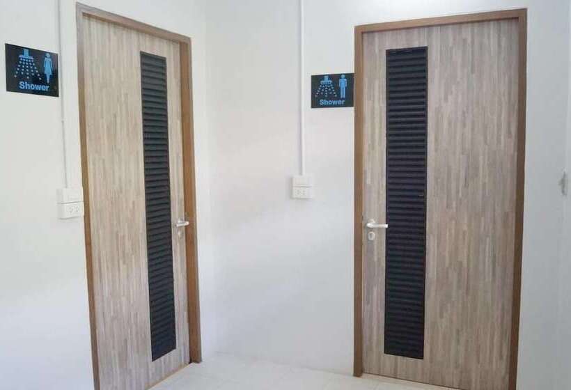 חדר סטנדרט חדר אמבטיה משותף, Sunny Hostel Chiangmai @tha Pae