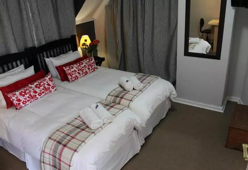 Huoneisto 1 Makuuhuone, 3 Liebeloft Guest House