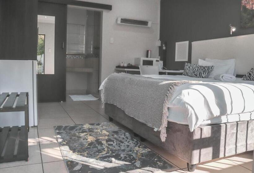 스탠다드 룸 킹사이즈 침대, 3 Liebeloft Guest House