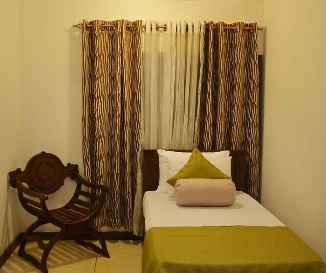 غرفة قياسية فردية, Finlanka Guest