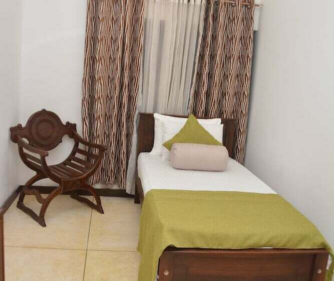 غرفة قياسية فردية, Finlanka Guest