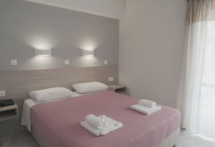 דירת חדר בסיסית, Domenica Apartments