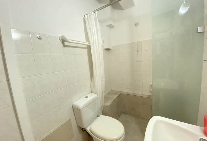 דירת חדר בסיסית, Domenica Apartments