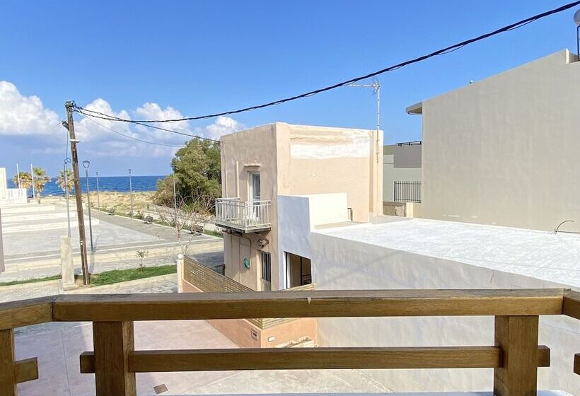 דירת חדר בסיסית, Domenica Apartments