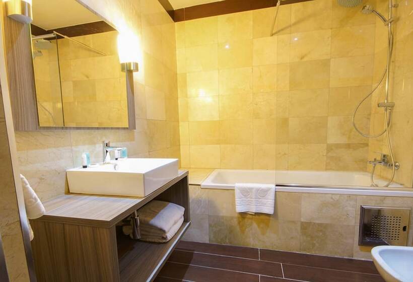 اتاق استاندارد, Best Night