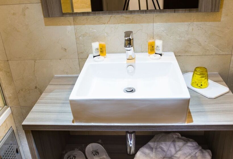 اتاق سوپریور یک تخته, Best Night