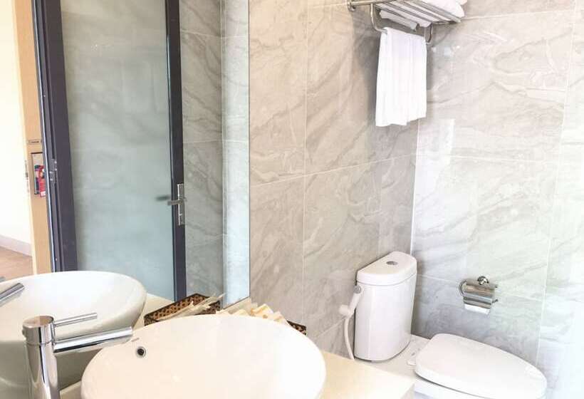 اتاق لوکس, Daisy