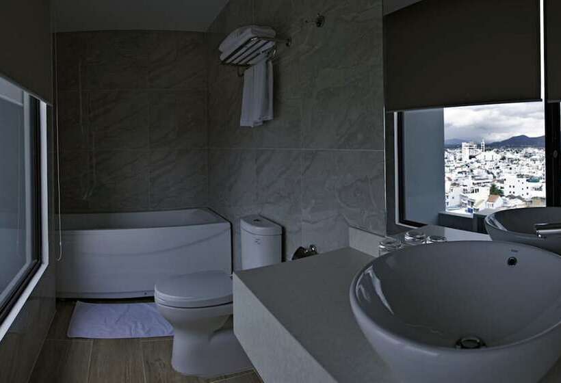 اتاق لوکس, Daisy