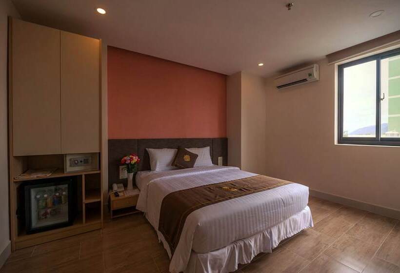 اتاق لوکس, Daisy