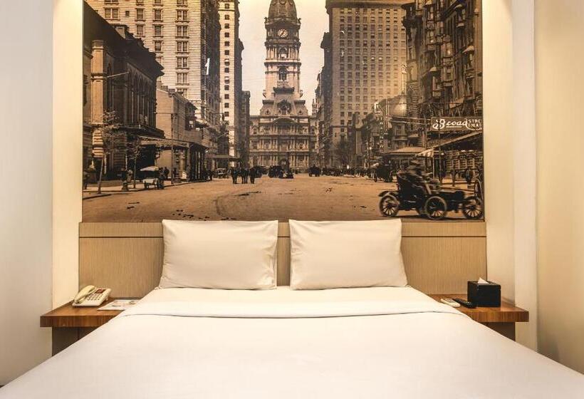 Deluxe Szoba, Feodora