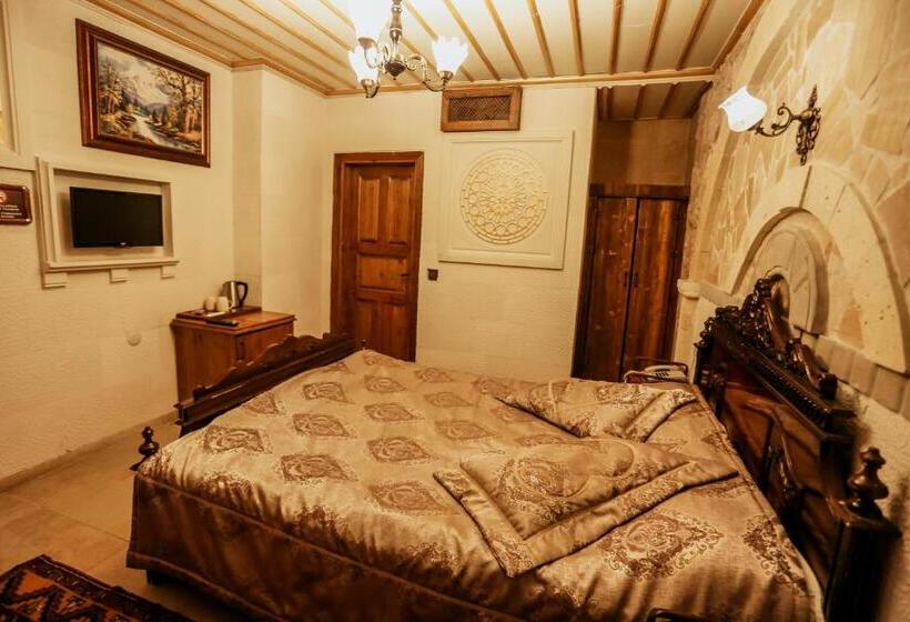 غرفة إقتصادية داخلية, Alaturca House