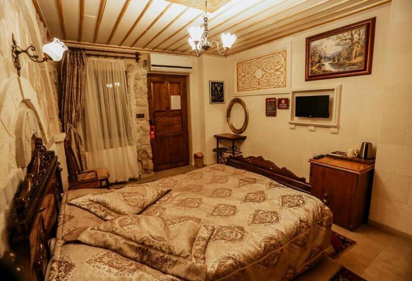 غرفة إقتصادية داخلية, Alaturca House