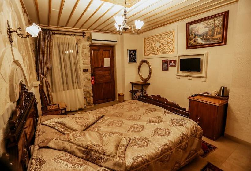 غرفة إقتصادية داخلية, Alaturca House