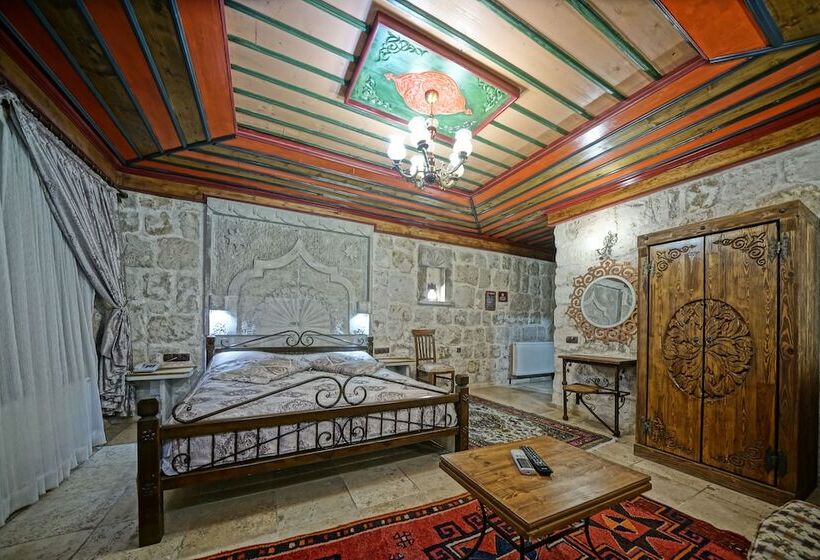 اتاق لوکس, Alaturca House