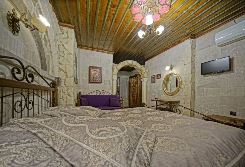 غرفة قياسية, Alaturca House