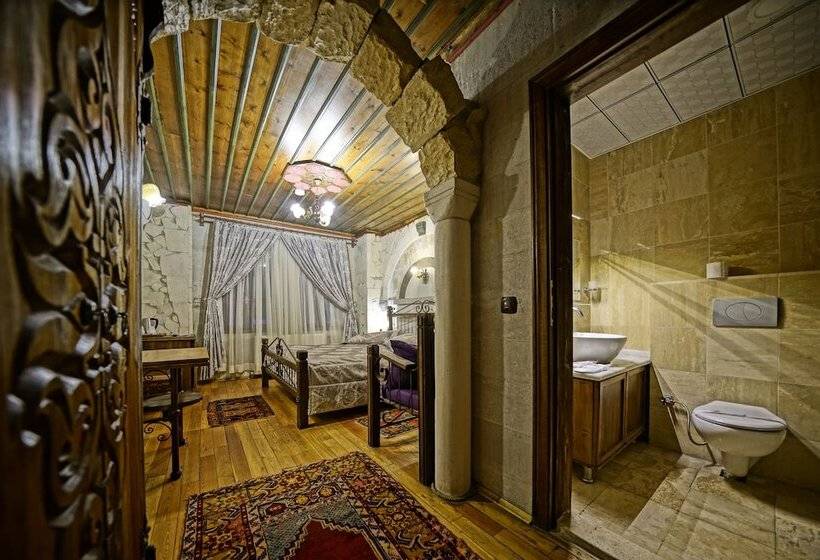 غرفة قياسية, Alaturca House