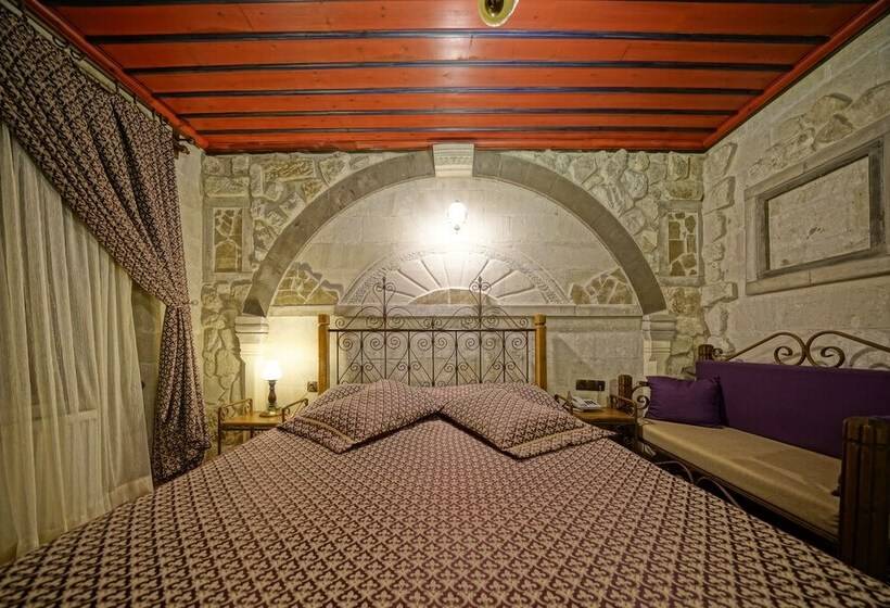 اتاق استاندارد, Alaturca House