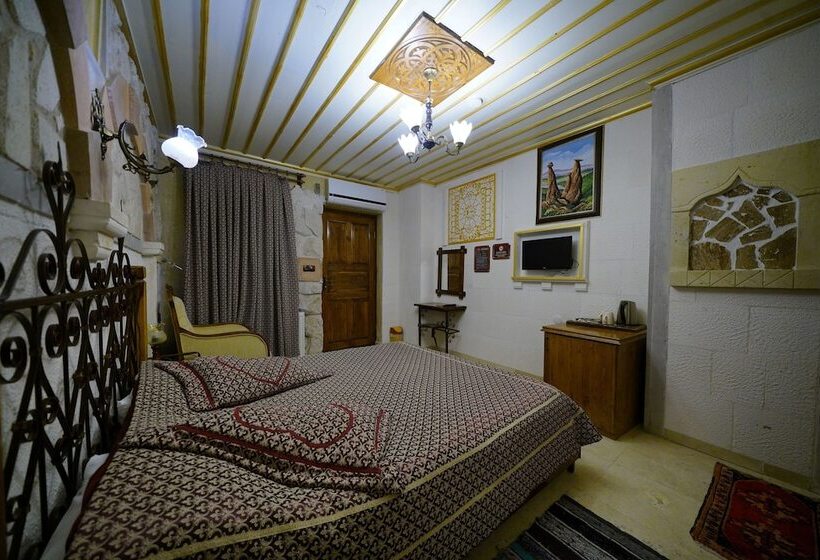 اتاق اقتصادی داخلی, Alaturca House