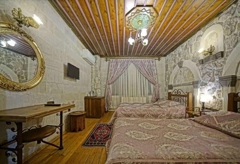 غرفة قياسية, Alaturca House