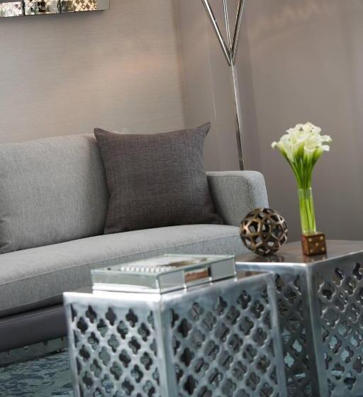 חדר דחוקס עם מיטת קינג, Renaissance Albany