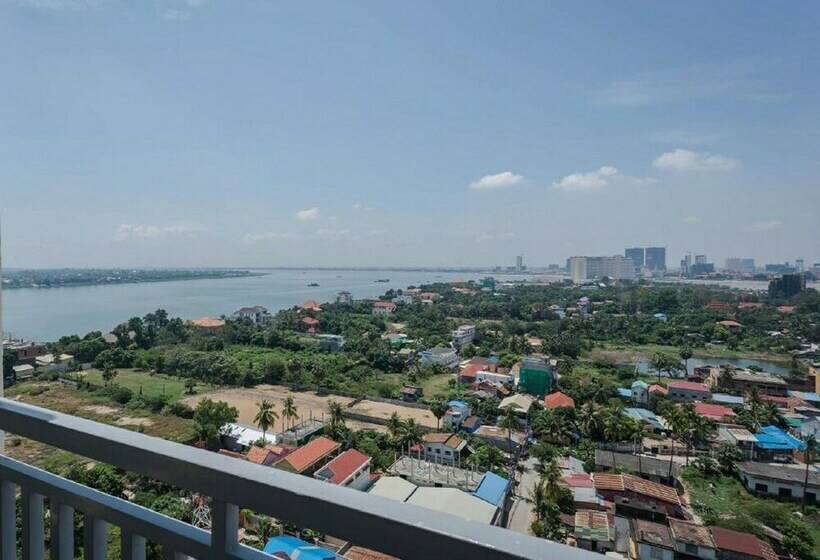 סוויטה משפחתית, Mekongview 1 Condotel