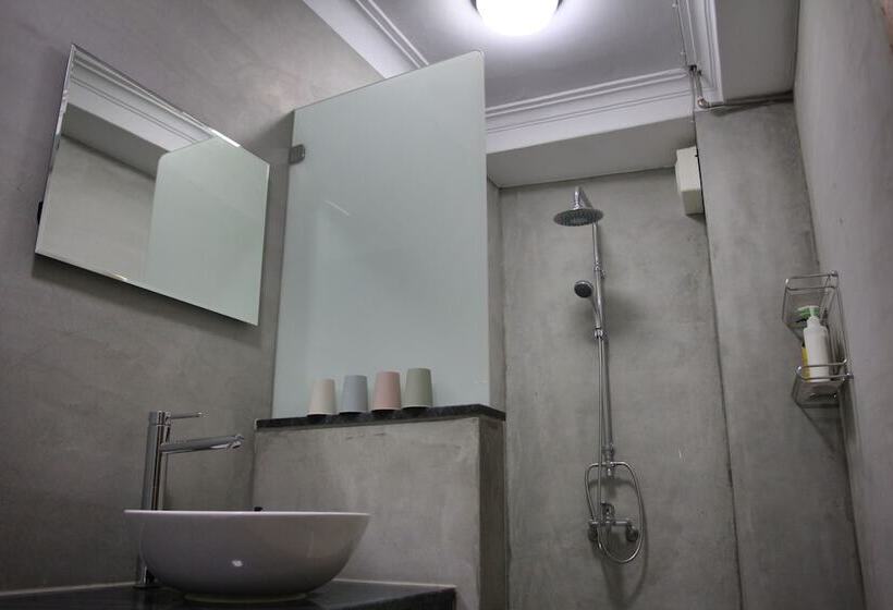 خانه 1 خوابه, Adore Tainan Adore House