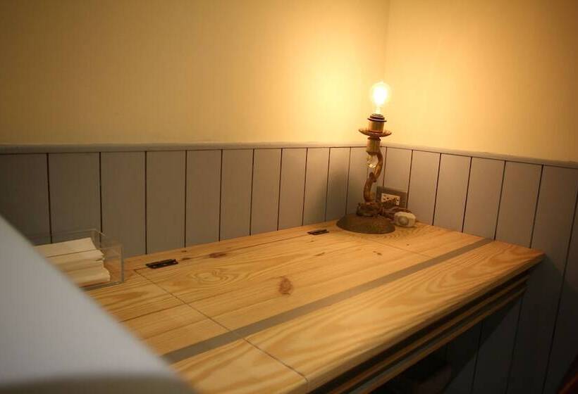 خانه 1 خوابه, Adore Tainan Adore House