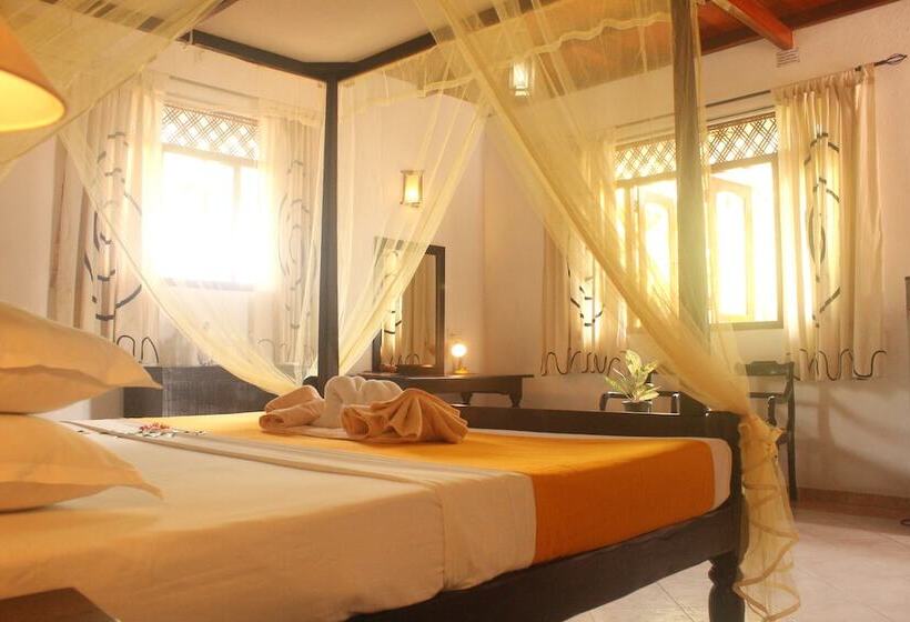 Номер Deluxe Вид на Бассейн, Haus Berlin