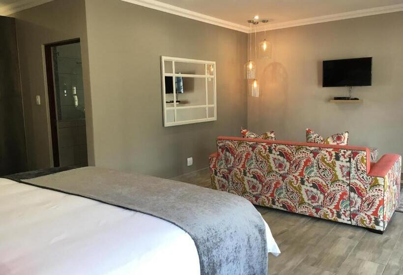 Люкс Superior, Nut Grove Boutique