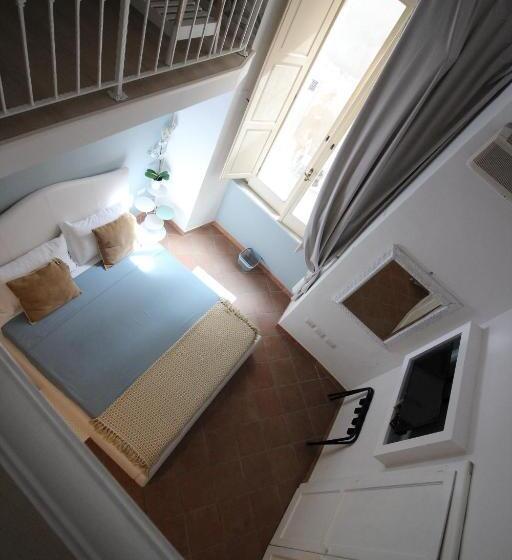 جناح دوبلكس, S'o Smart B&b Tropea