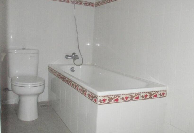 חדר דלוקס, Adus Beach Inn