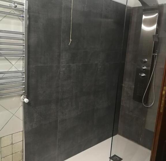 اتاق لوکس, Guest House O Affittacamere Magenta Fico 2