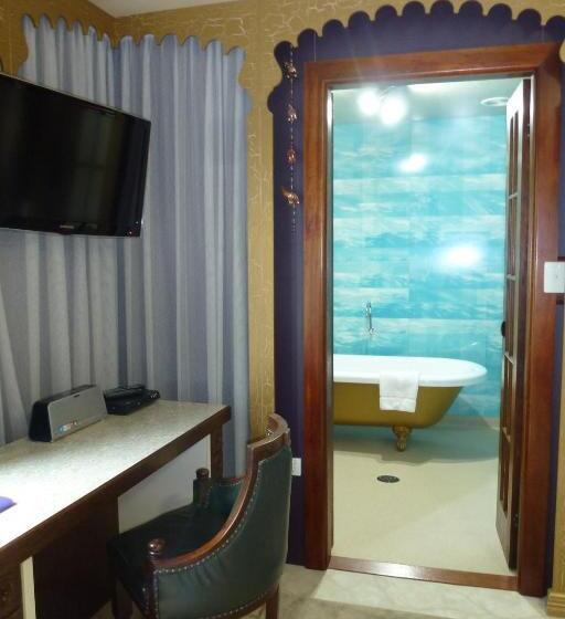 اتاق استاندارد با تخت بزرگ, The Retreat At Froog Moore Park