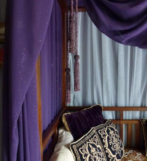 اتاق استاندارد با تخت بزرگ, The Retreat At Froog Moore Park