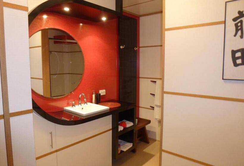 اتاق استاندارد, The Retreat At Froog Moore Park