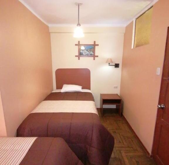 اتاق خانوادگی, Conquista Cusco