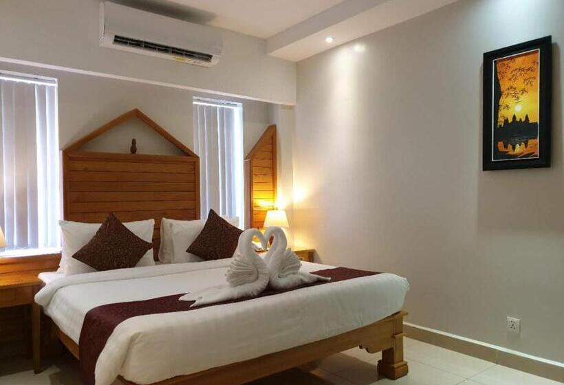 小型套房, Aristocrat Residence &