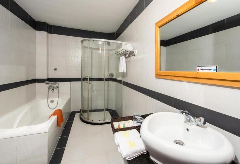 高级套房, Aristocrat Residence &