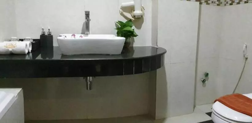 スーペリアトリプルルーム, Aristocrat Residence &