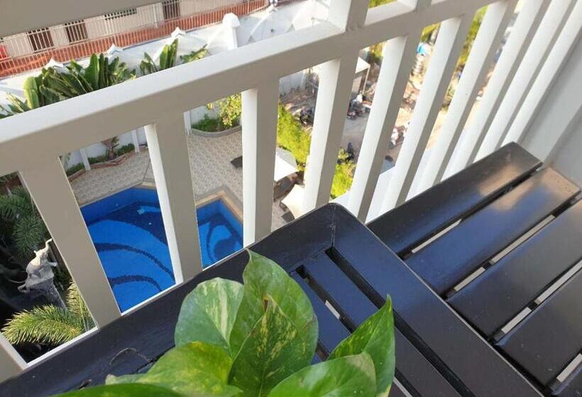 带大床的标准间, Aristocrat Residence &