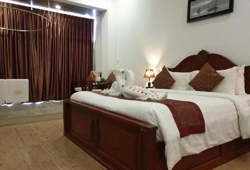Стандартный Номер Кровать Кинг, Aristocrat Residence &