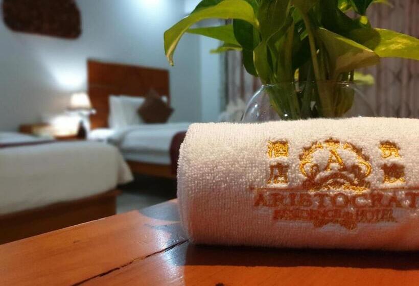 豪华房间, Aristocrat Residence &