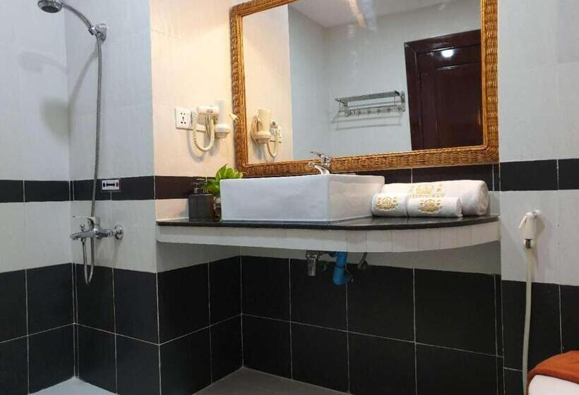 豪华海景房, Aristocrat Residence &