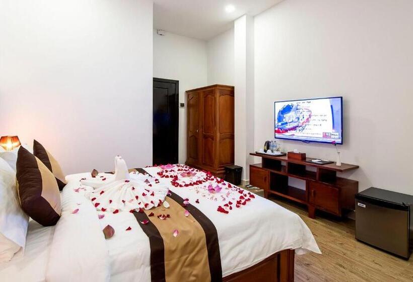 带大床的标准间, Aristocrat Residence &