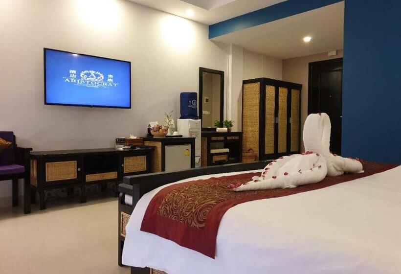 带大床的标准间, Aristocrat Residence &