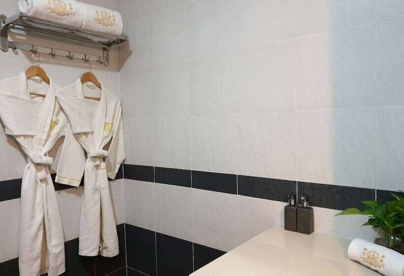 豪华海景房, Aristocrat Residence &