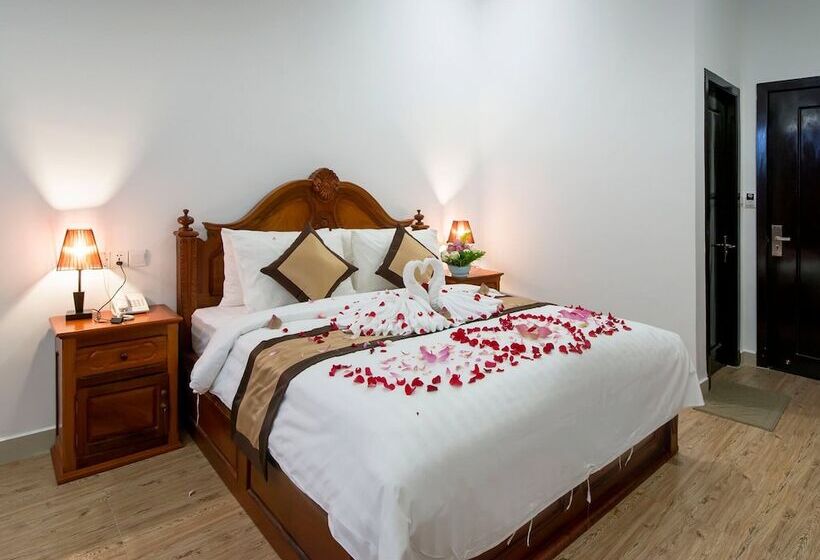 带大床的豪华间, Aristocrat Residence &