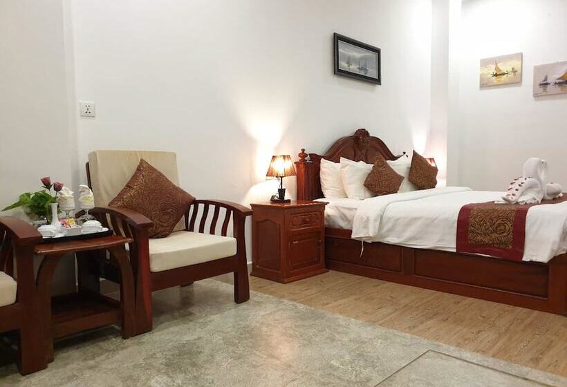 带大床的豪华间, Aristocrat Residence &