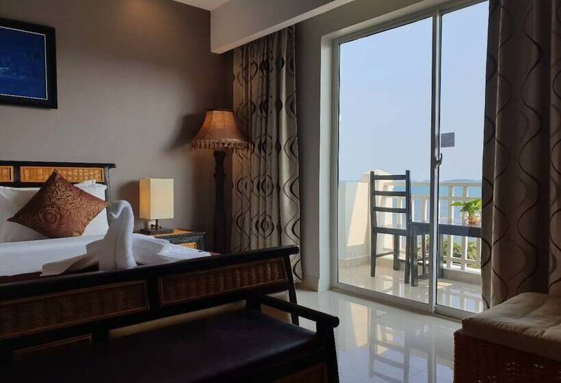 带大床的豪华间, Aristocrat Residence &